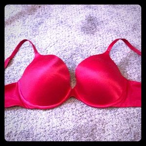 Victoria’s Secret Biofit Padded Full Coverage Bra